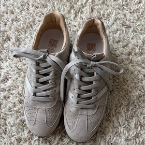 VAI VIA Women's Sneakers size 37